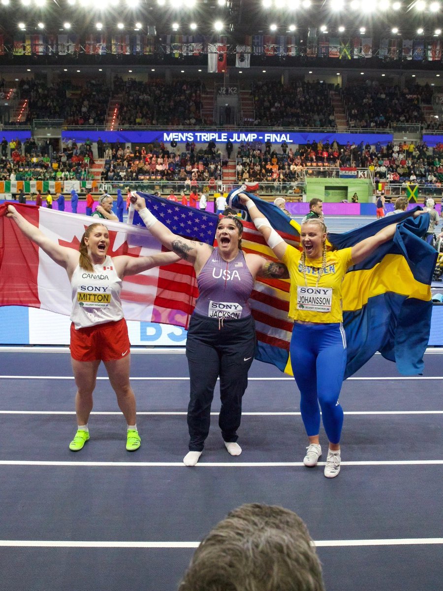 FloTrack tweet media