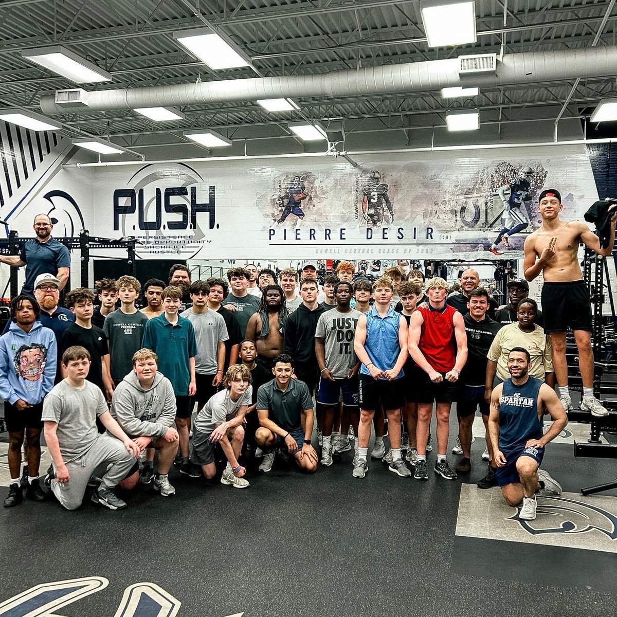 Francis Howell Central Football tweet media