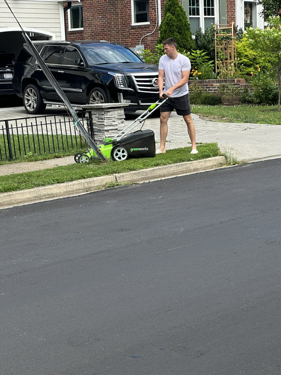 Chris Farley tweet media