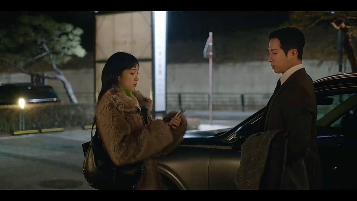 deokjil247's tweet photo. Watching all the couples' relationships in #InYourRadiantSeason makes me think thats how every relationship's supposed to be. Its so warm to see how each of them understands the other, even without having to say it. They are just being there on eo side🥹💖 #InYourRadiantSeasonEp8 https://t.co/JCi8SG1no5