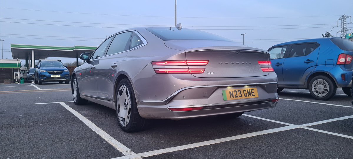 Matt Robinson tweet media