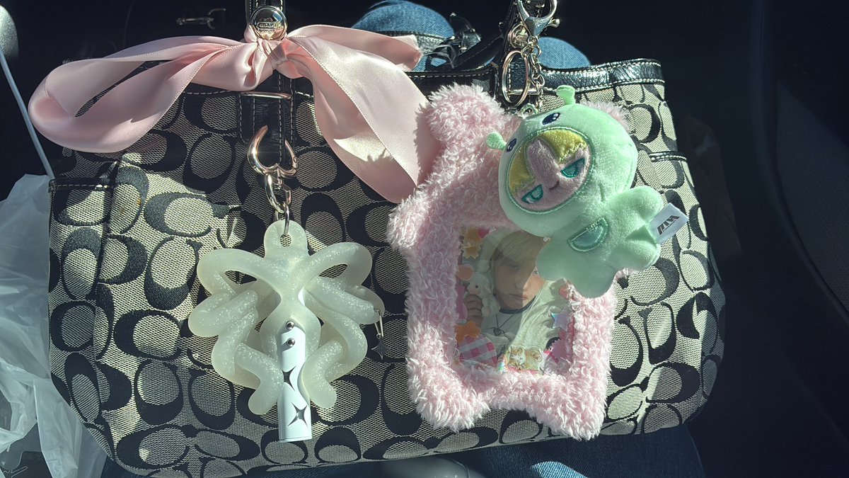 mika⁺¹ ☕️ “ ⸝⸝.ᐟ⋆ tweet media