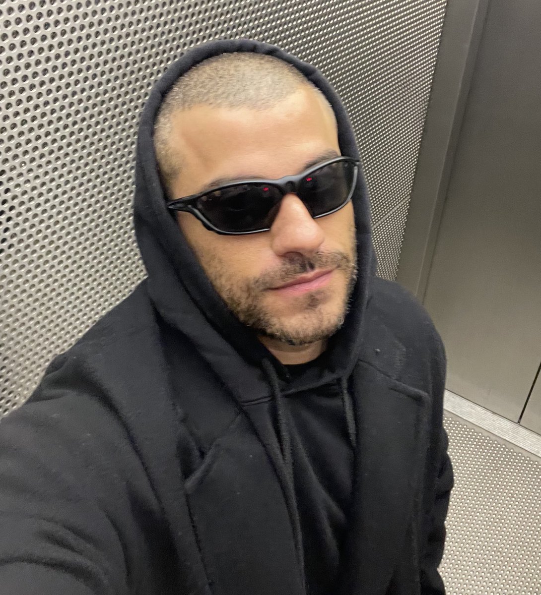 dani_mou tweet media