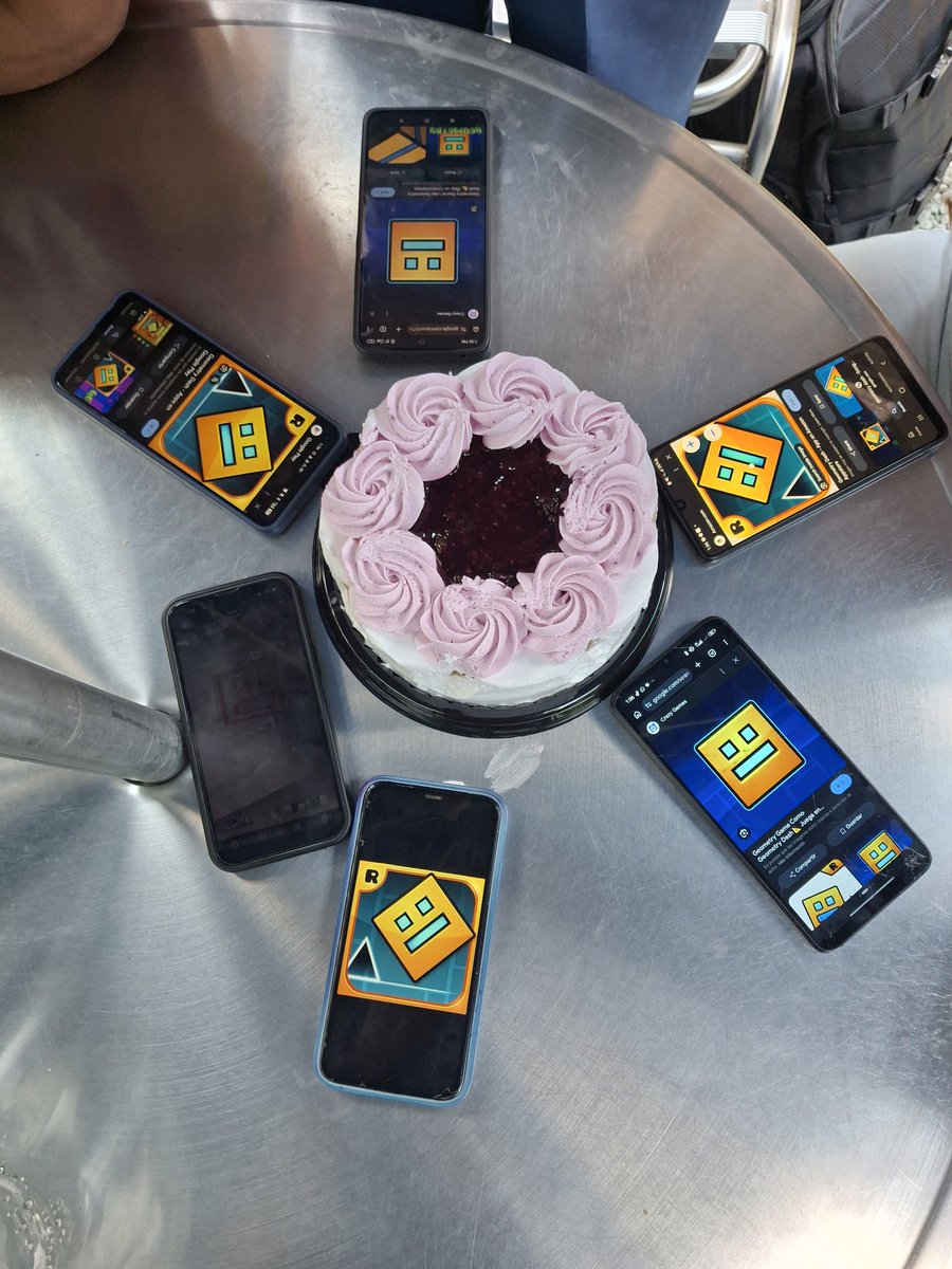 Achernus tweet media