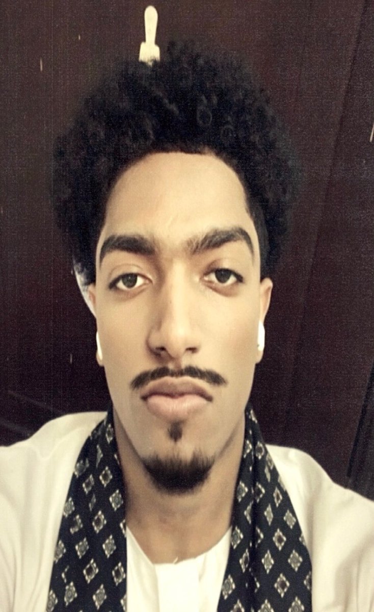 _theycallmesavi's tweet photo. تم الاستيقاظ من غيبوبة العيد ☝🏽 https://t.co/4Pijjp7ztU
