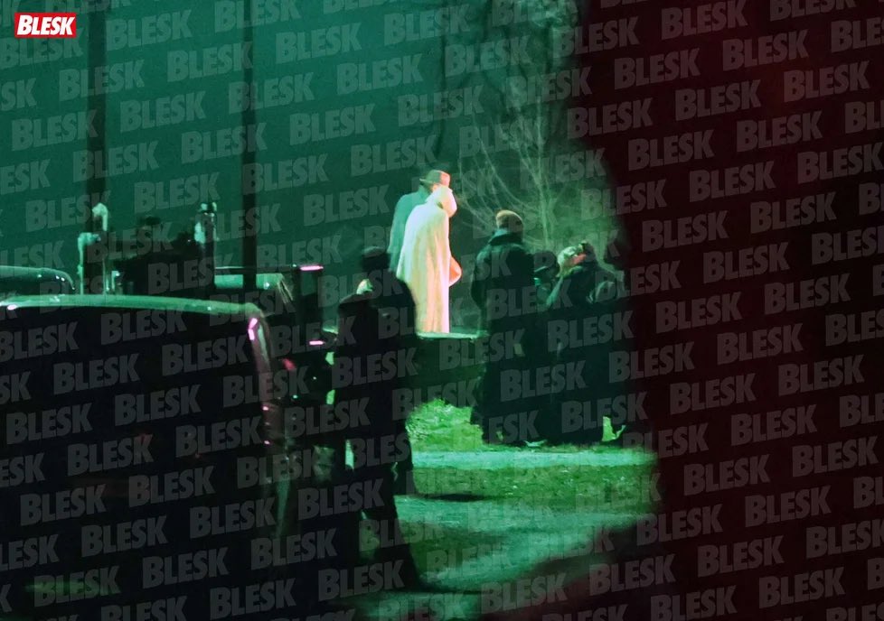 Jennifer Lawrence Source tweet media