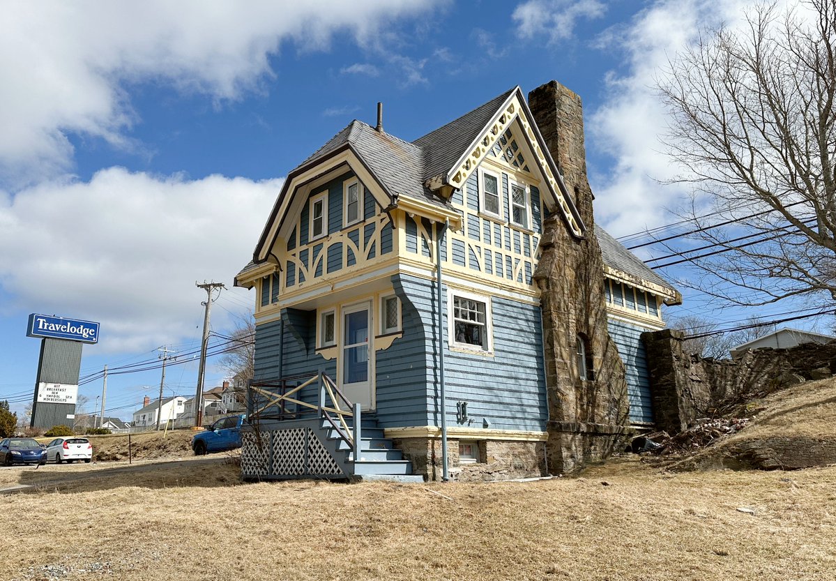 Tom Ayers tweet media