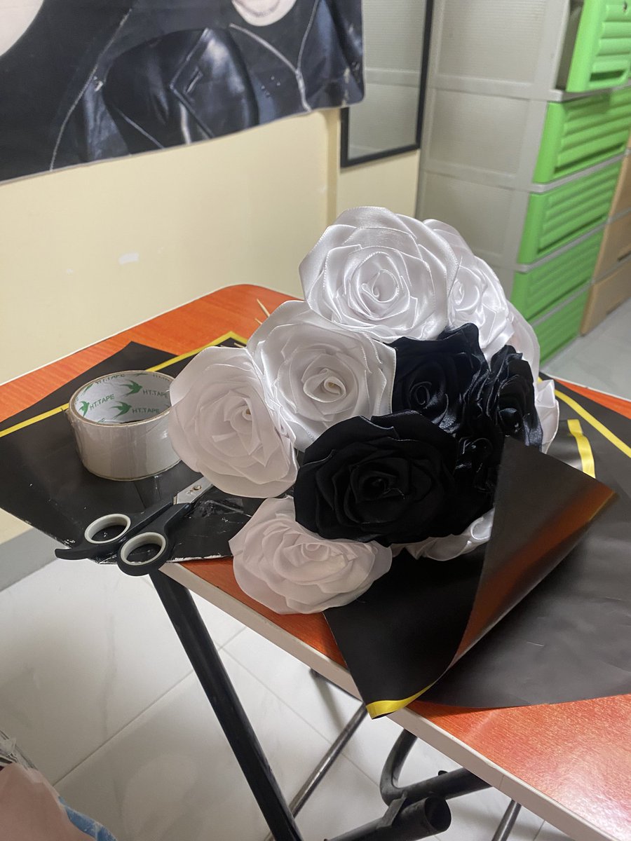 JAYpril 🦅 tweet media