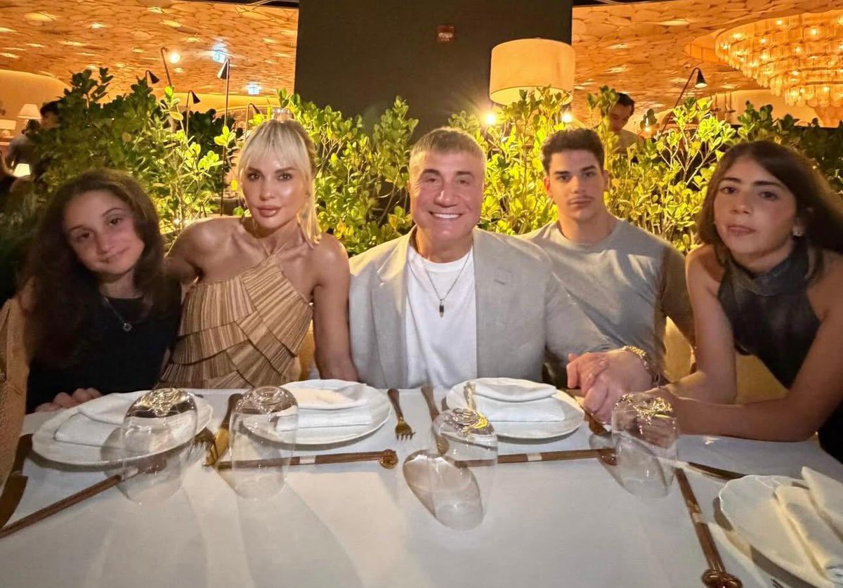 Aykırı tweet media