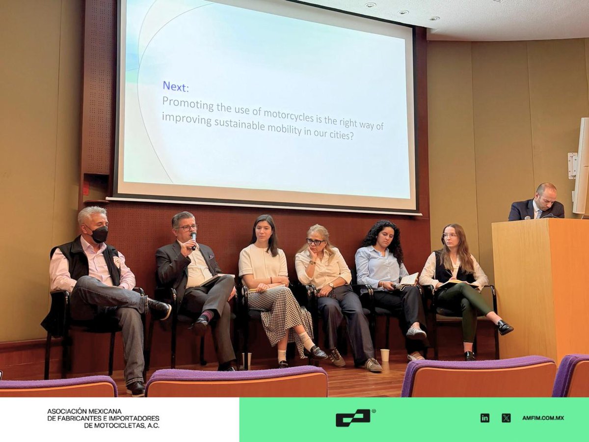 AMFIM_mx's tweet photo. @sergiomendozap , presidente de @AMFIM_mx , participó en el panel “Última Milla Sustentable”, organizado por el @IPN_MX , el @TecdeMonterrey   y @SECTEI_CDMX, donde se presentaron los resultados del proyecto “Integración TRL7”.

Durante su intervención, Sergio destacó que iniciativas como esta representan un paso clave hacia la democratización de la movilidad eléctrica, acercándola cada vez más a las y los mexicanos. 

Señaló, además, que el principal desafío es lograr soluciones accesibles, con alta autonomía y tiempos de recarga eficientes.

Actualmente, 8 de cada 10 motocicletas en circulación están vinculadas a actividades productivas, y el mercado proyecta la comercialización de más de 2 millones de unidades hacia 2026. 

Esto confirma su papel como una herramienta esencial en la dinámica económica cotidiana.

En AMFIM, seguimos impulsando iniciativas que promueven una movilidad más accesible, eficiente y sostenible para todas y todos.