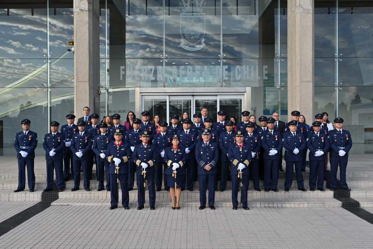 Fuerza Aérea de Chile tweet media