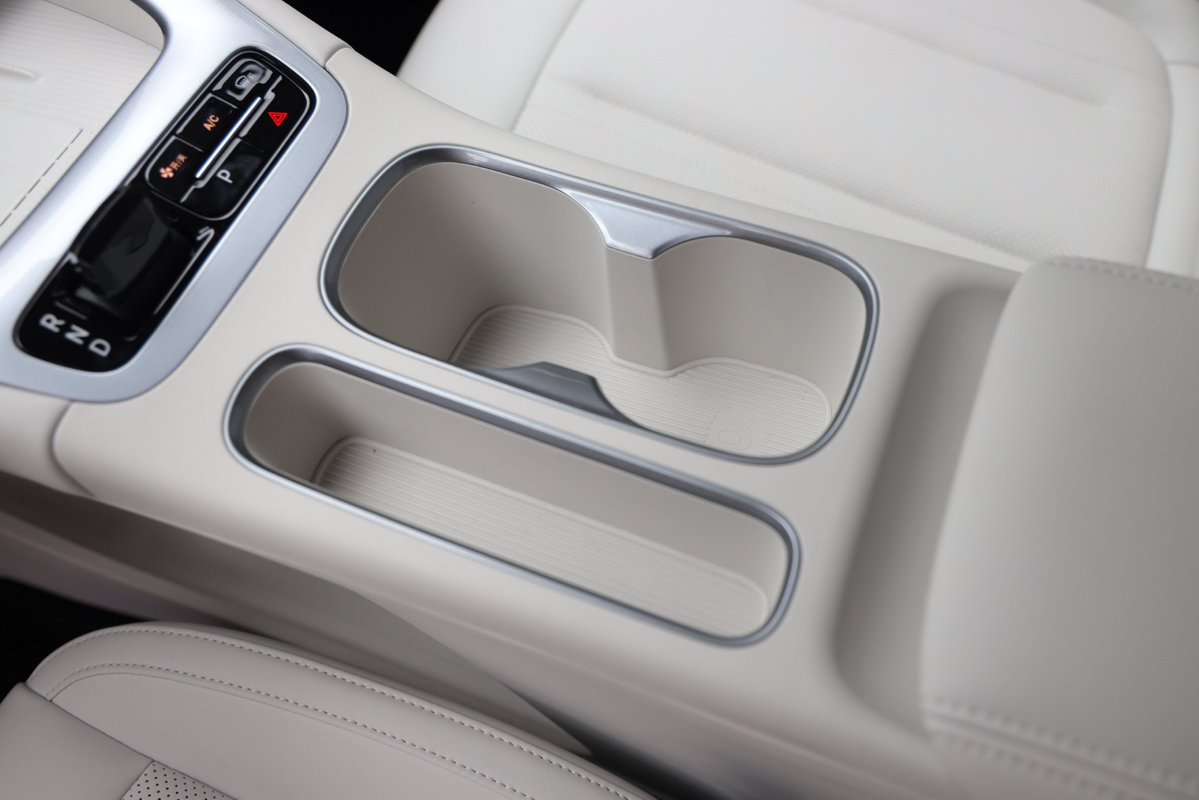 Lynn Firestone tweet media