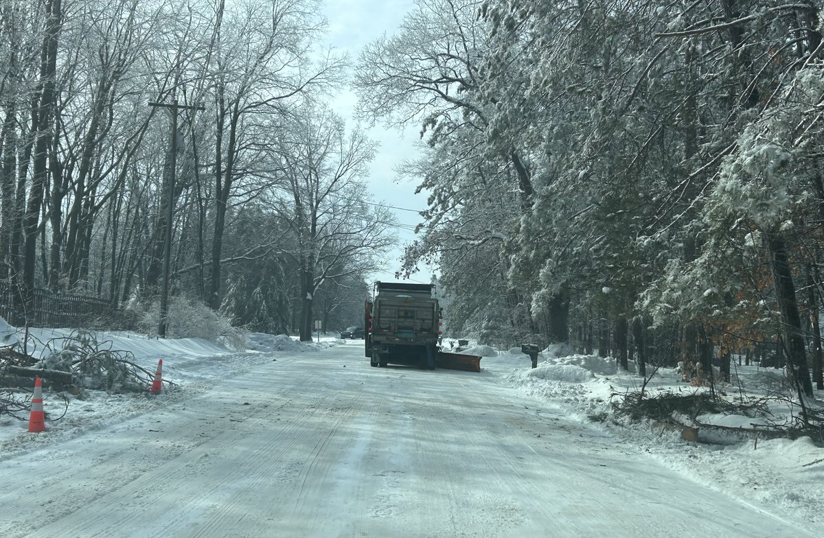 Michigan DOT tweet media