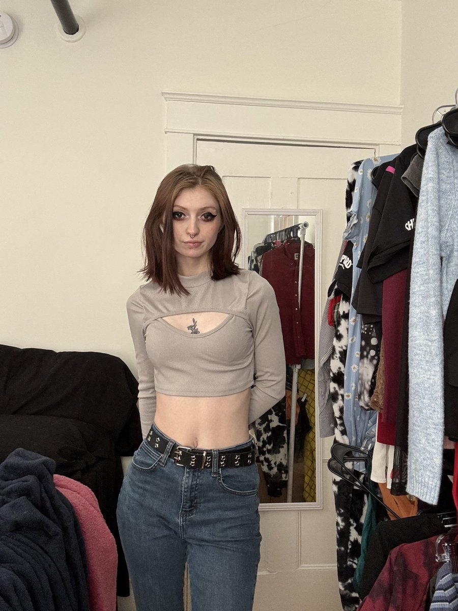 lily tweet media