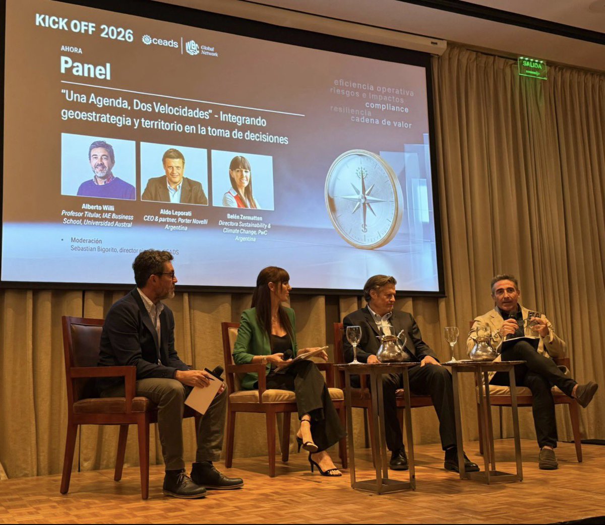 cenaRSEcs tweet media