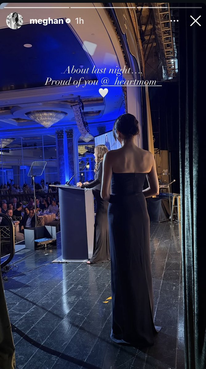 Princess CarParkle 👑 tweet media