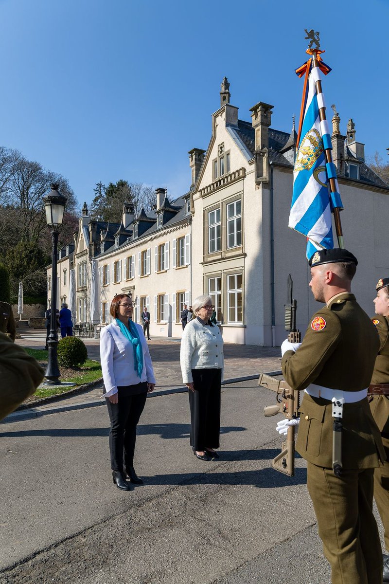 Direction de la défense tweet media