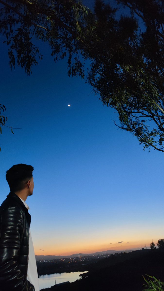 kaxriim's tweet photo. 🌙✨ https://t.co/zGBI9OxkeR