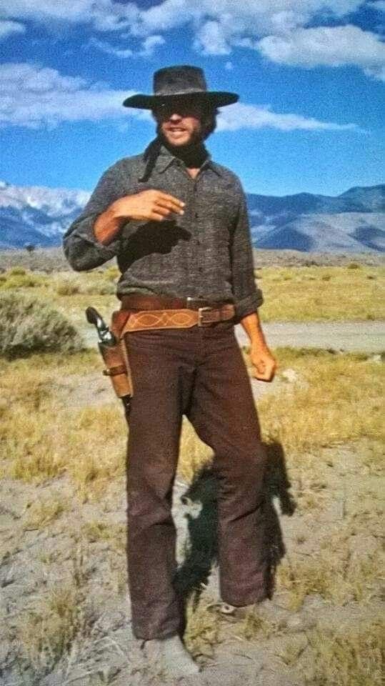 Sol Hansel 🫐 tweet media