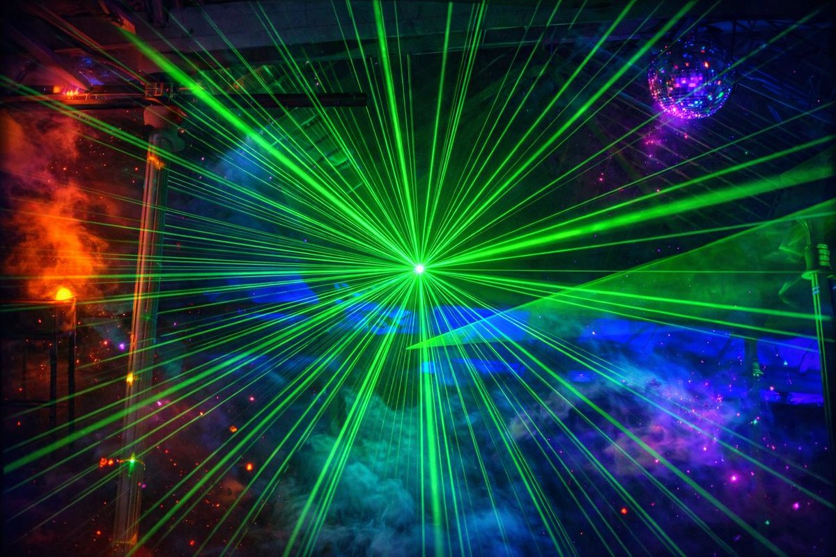 Peak Wanderer tweet media