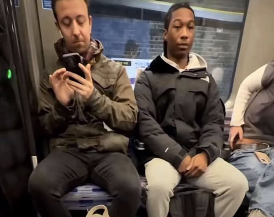 KSKE | MelloHeat tweet media