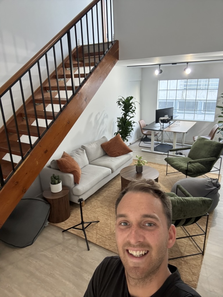 conradicchio's tweet photo. Im sorry to my living room
Im sorry to coffee shops 
Im sorry to my college roommates parents laundry room

You won't be needed any longer. @getprovecho has a new office now! https://t.co/O0whifytX1