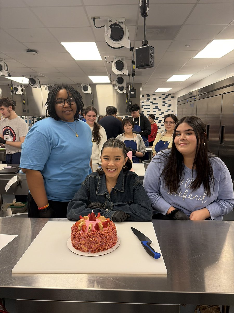 Riverside Brookfield High School tweet media