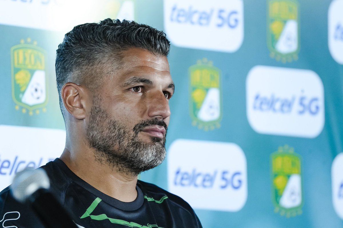 Club León tweet media