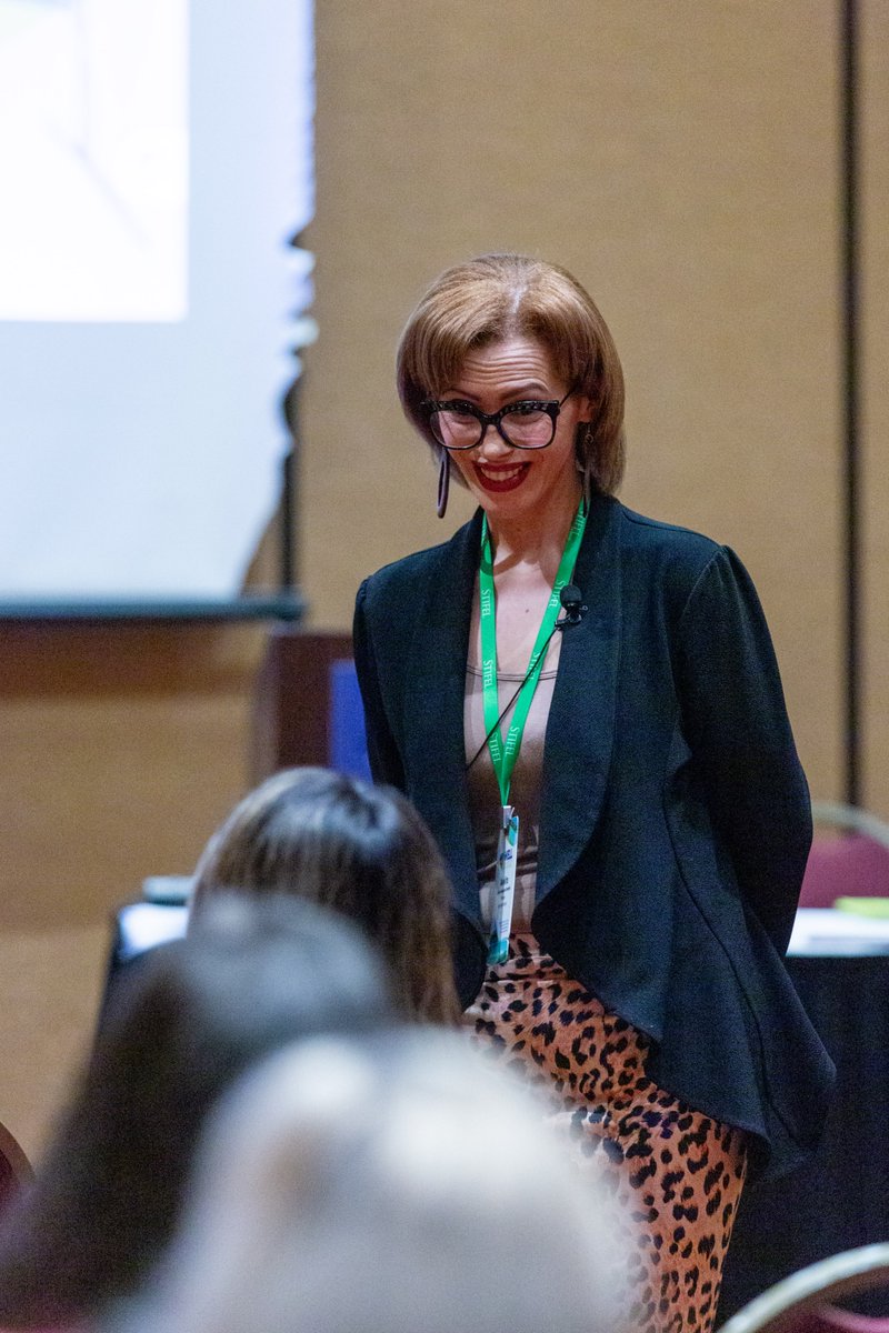 ilprincipals's tweet photo. Leadership isn’t always polished and that’s exactly the point, according to Avelira Rodriguez Gonzalez. Came for the stories, and we're leaving with strategies. We’re glad we didn’t miss this one at the 2026 WELL Summit. #ILWELLSummit https://t.co/I73oPhiMrs