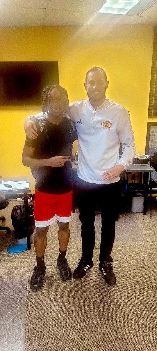 BarnettJeran's tweet photo. #AGTG After a great conversation with Coach Kaiser I am blessed to receive an offer from Ottawa University @braveshoops. Big thanks to Coach Payton Kaiser for believing in me and making me feel welcomed. @SMNBoysBB @KCKElite https://t.co/wpGwpqui3x