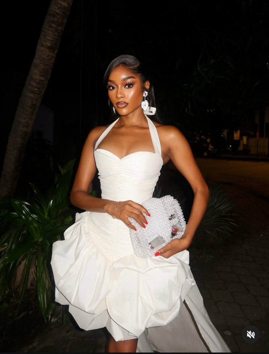 FavegirlMartha💜 tweet media