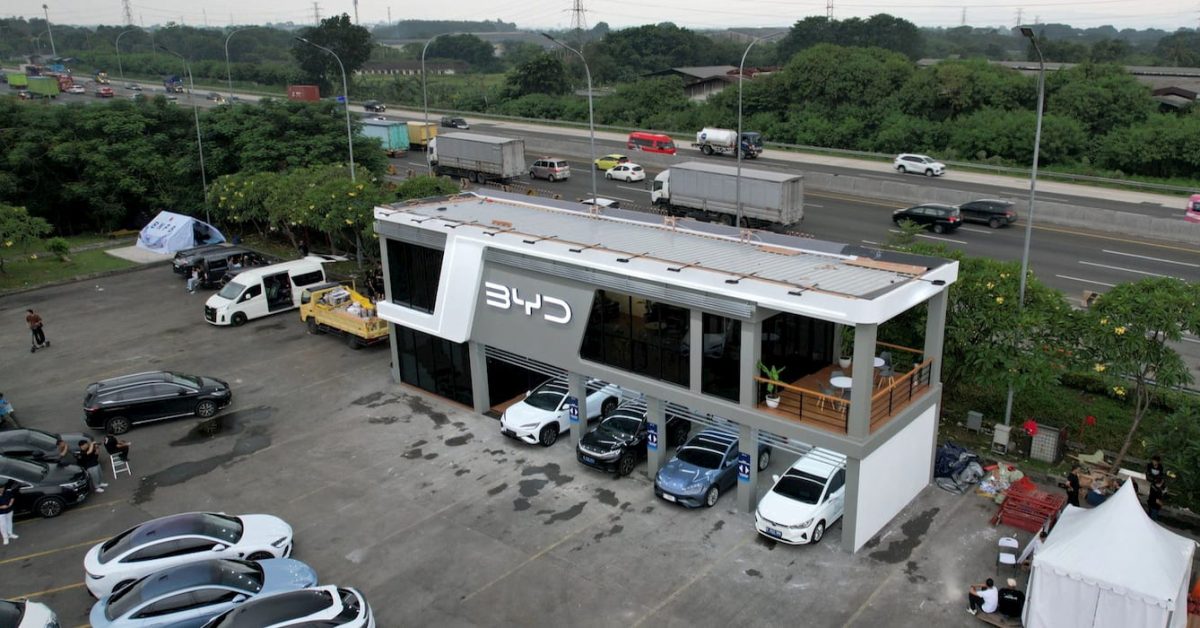 HackerNewsTop5 tweet media