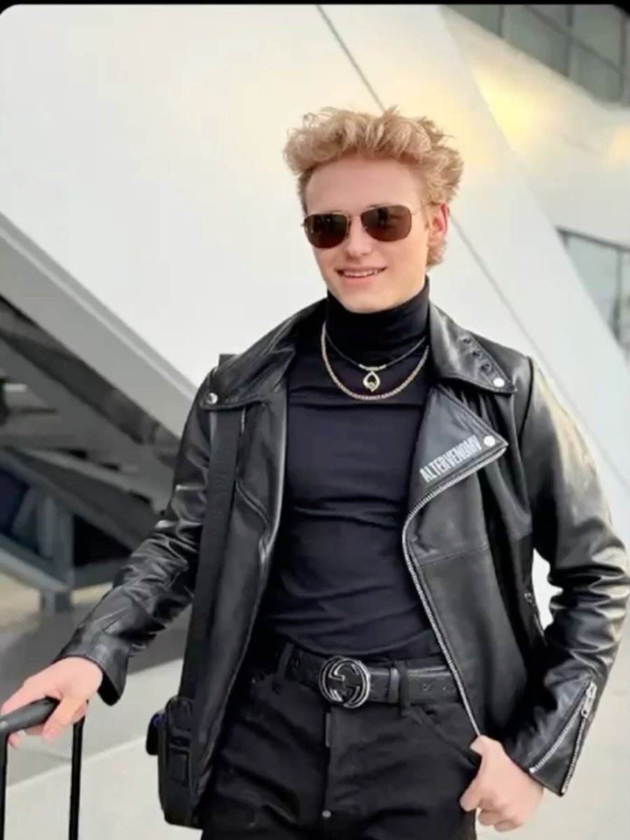 kait ☆⋆ tweet media