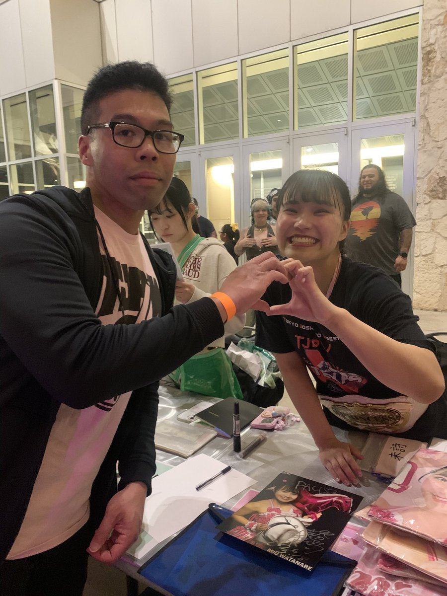 CrowStorm_93's tweet photo. It’s always a treat to see @uug_p_miu. Her  power is scary and she always puts on a great show in the ring.

#渡辺未詩
#tjpw
#tjpwUSA https://t.co/AN05joAzzq