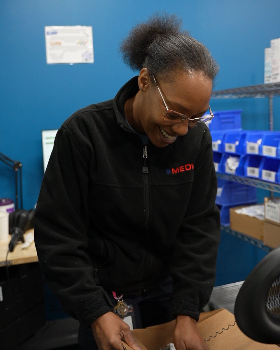MecklenburgEMS's tweet photo. You don’t see them on calls—but you feel their impact every shift.
In February, Logistics:
🔹 Restocked 11,596 supply bins
🔹 Completed 2,625 ambulance turnarounds
24/7, they handle the details so crews can focus on saving lives.
#EMS #EMT #Paramedic #EMSlife #FirstResponders https://t.co/QksarapNId