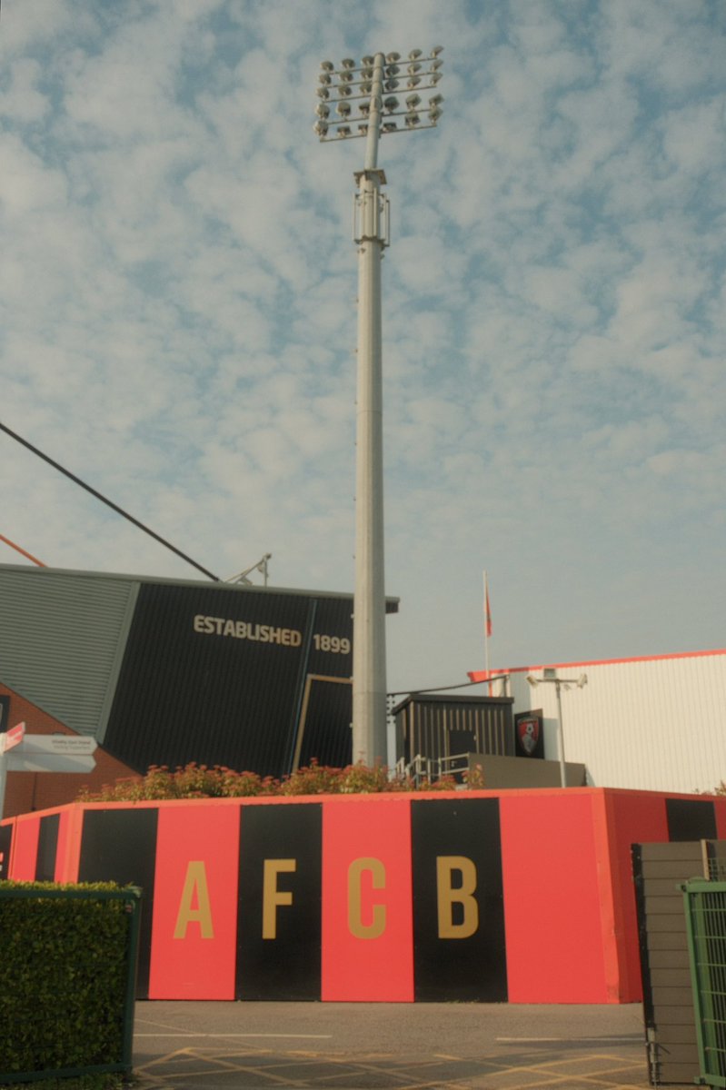 شبكة مانشستر يونايتد tweet media