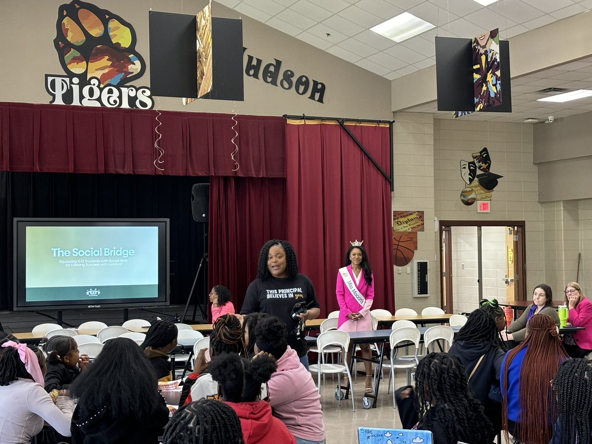 Ballard-Hudson Middle School tweet media