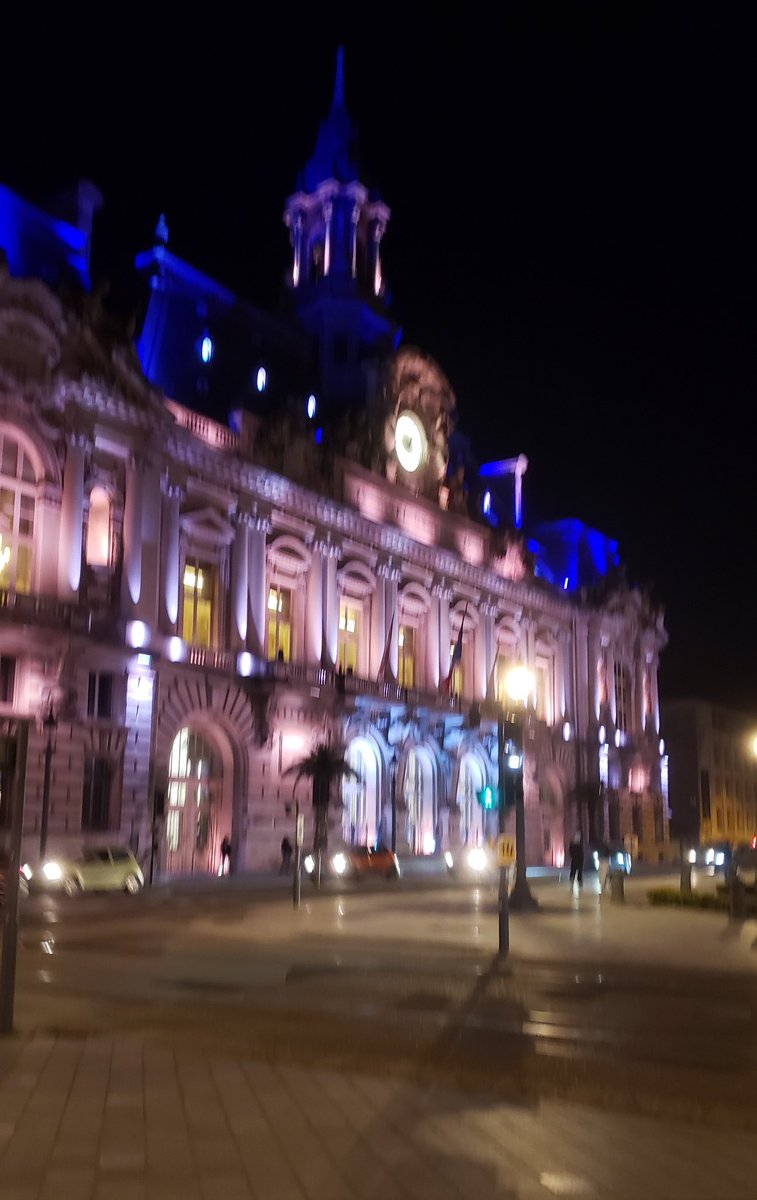 MetropolisInAsk tweet media