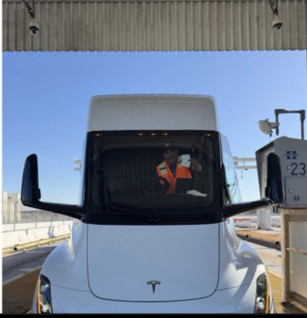 Misfit Maverick tweet media