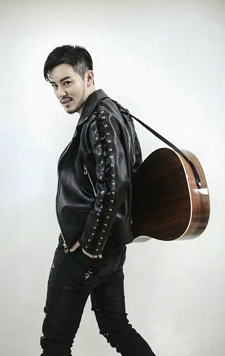 심건우 tweet media