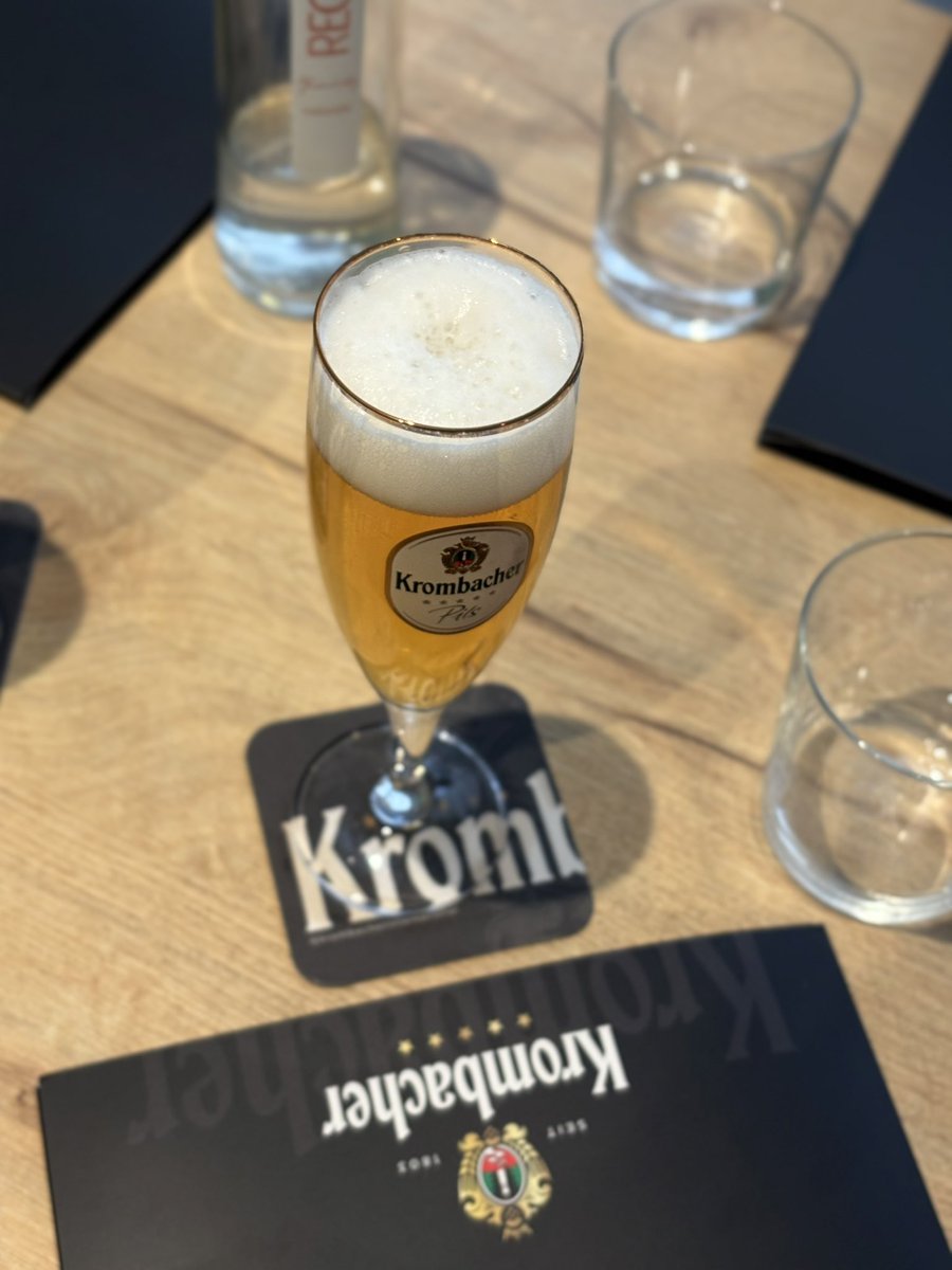 mccontentlab's tweet photo. Abbiamo partecipato ad una masterclass organizzata da pddistribuzione dedicata al mondo krombacher_it, un momento di formazione e confronto pensato per locali, marketing e responsabili comunicazione della provincia di Treviso.

#mccontentlab https://t.co/PoV7HpicOa