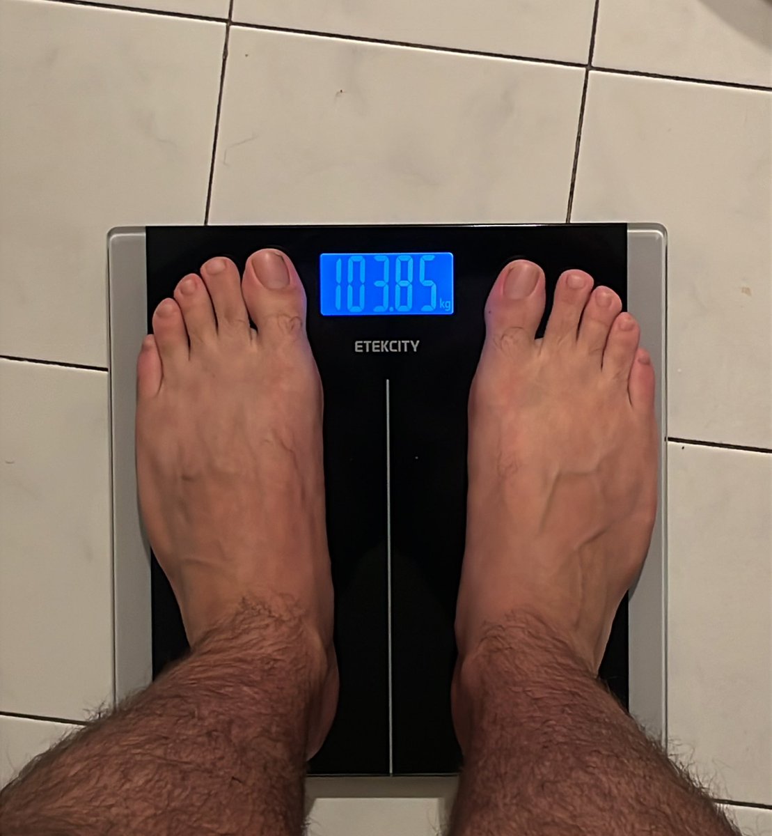 Lord Max tweet media