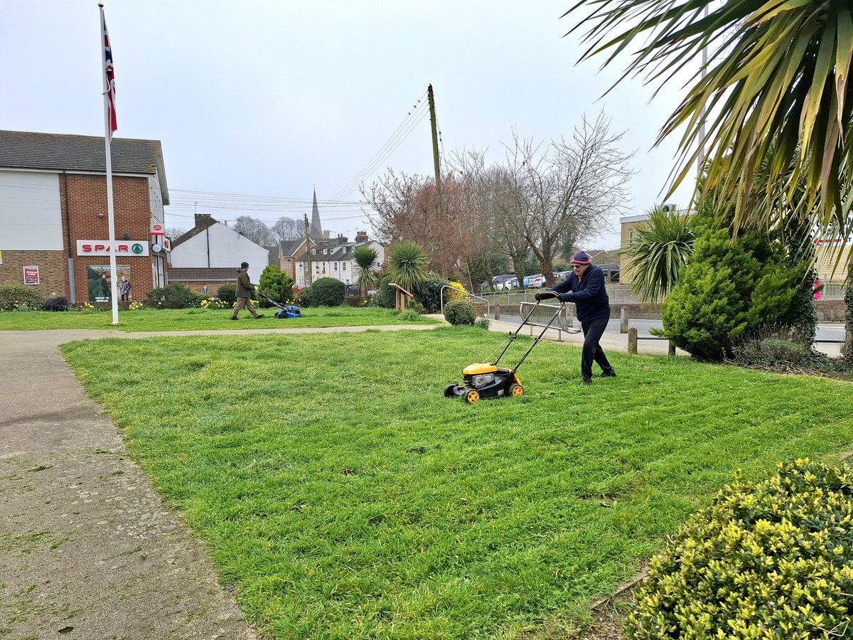 The Friends of Hoo tweet media