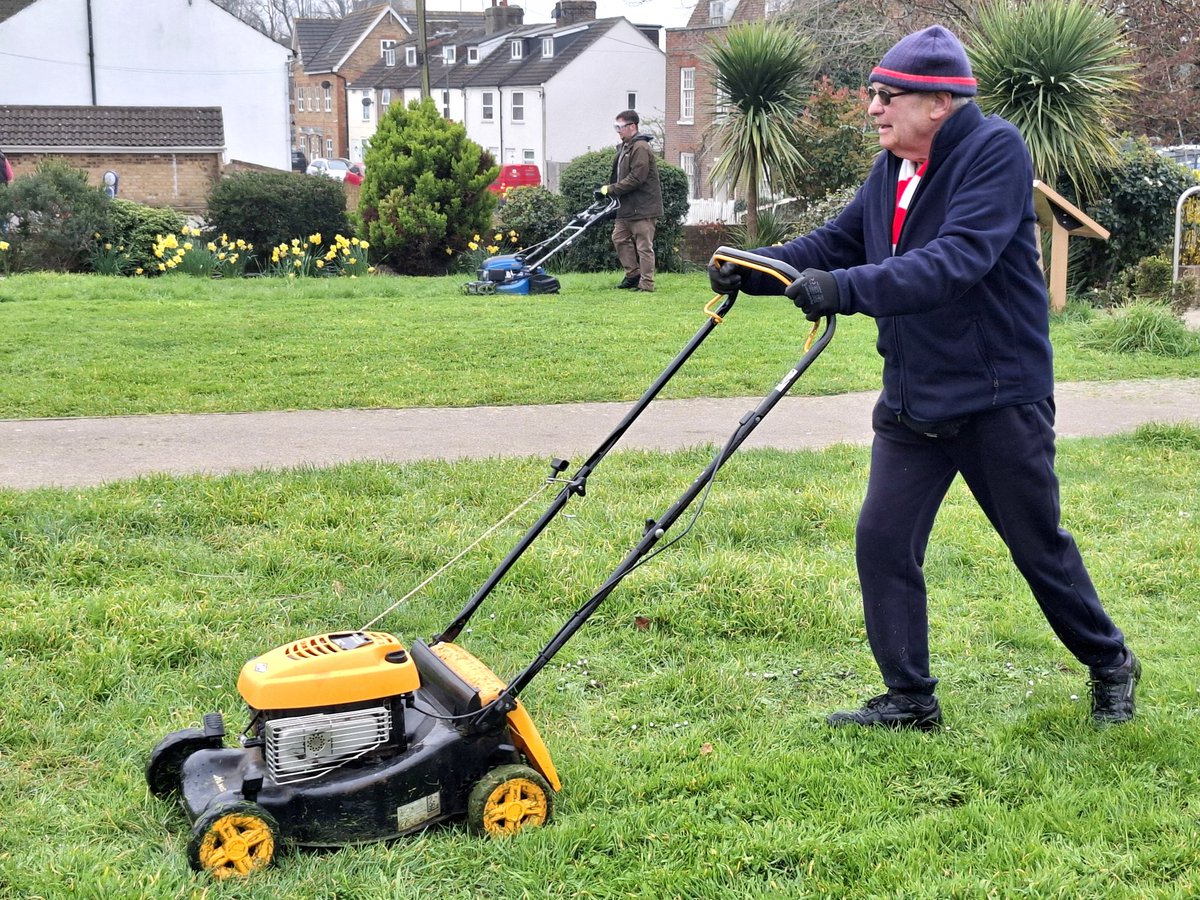 The Friends of Hoo tweet media