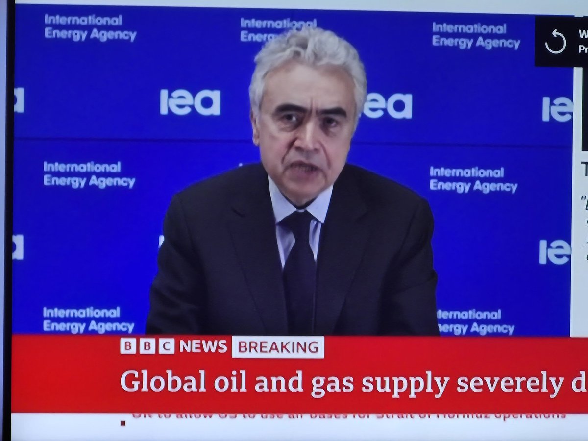 Dan Butthurtchinson tweet media