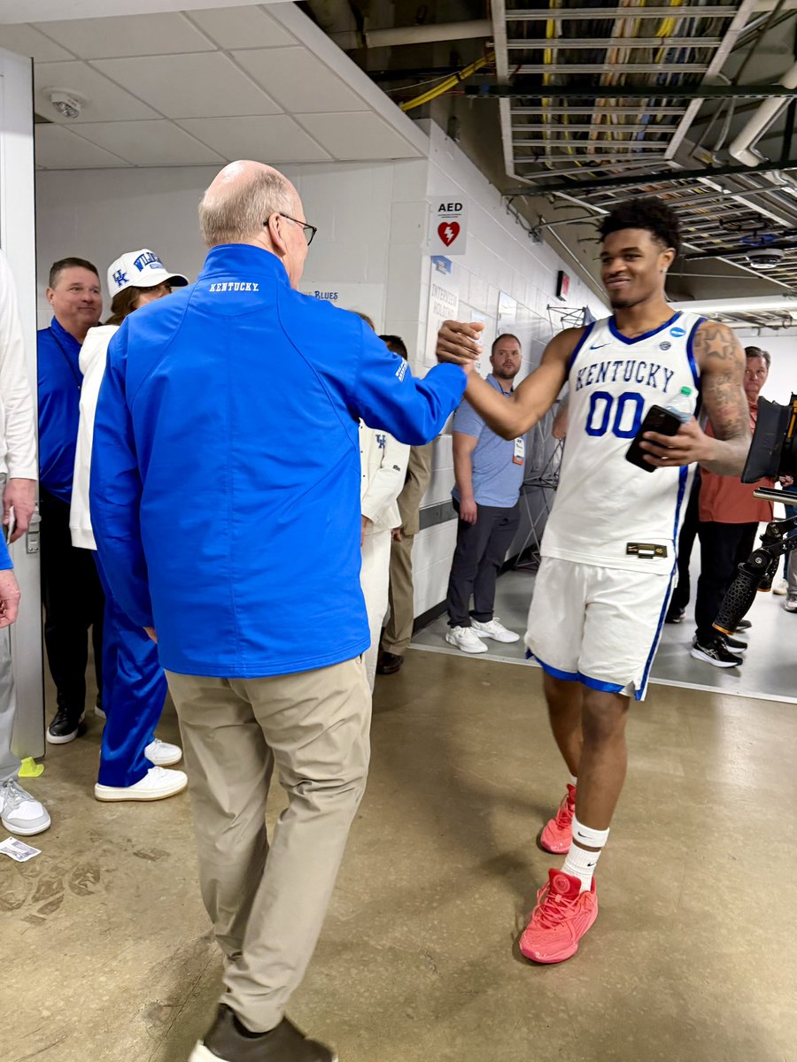 Tyler Thompson tweet media