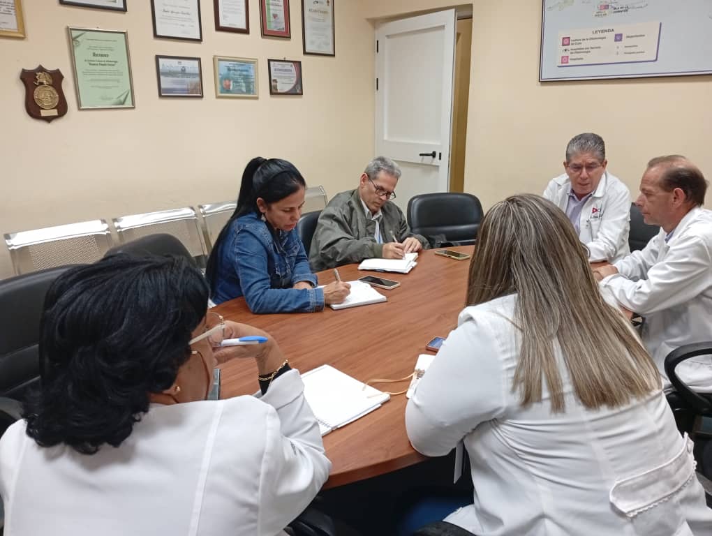 Dr. José Luis Aparicio Suárez tweet media