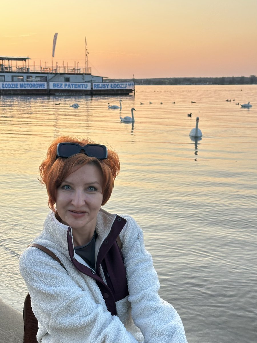 WiktoriaNFA.space tweet media