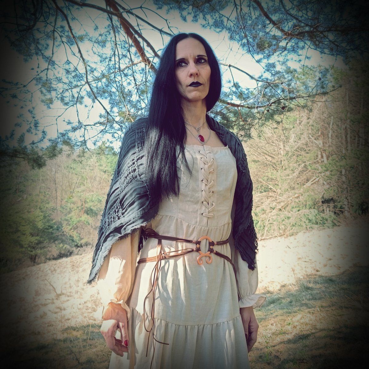 witcherband's tweet photo. 🌿 Ostara (Spring Equinox) 🌗

As day and night come into perfect balance, the magic of new beginnings awakens.
Nature breathes again... and I breathe with it.

#witcher #witcherband #blackmetal #ostara #springequinox https://t.co/YPyVsouPHD