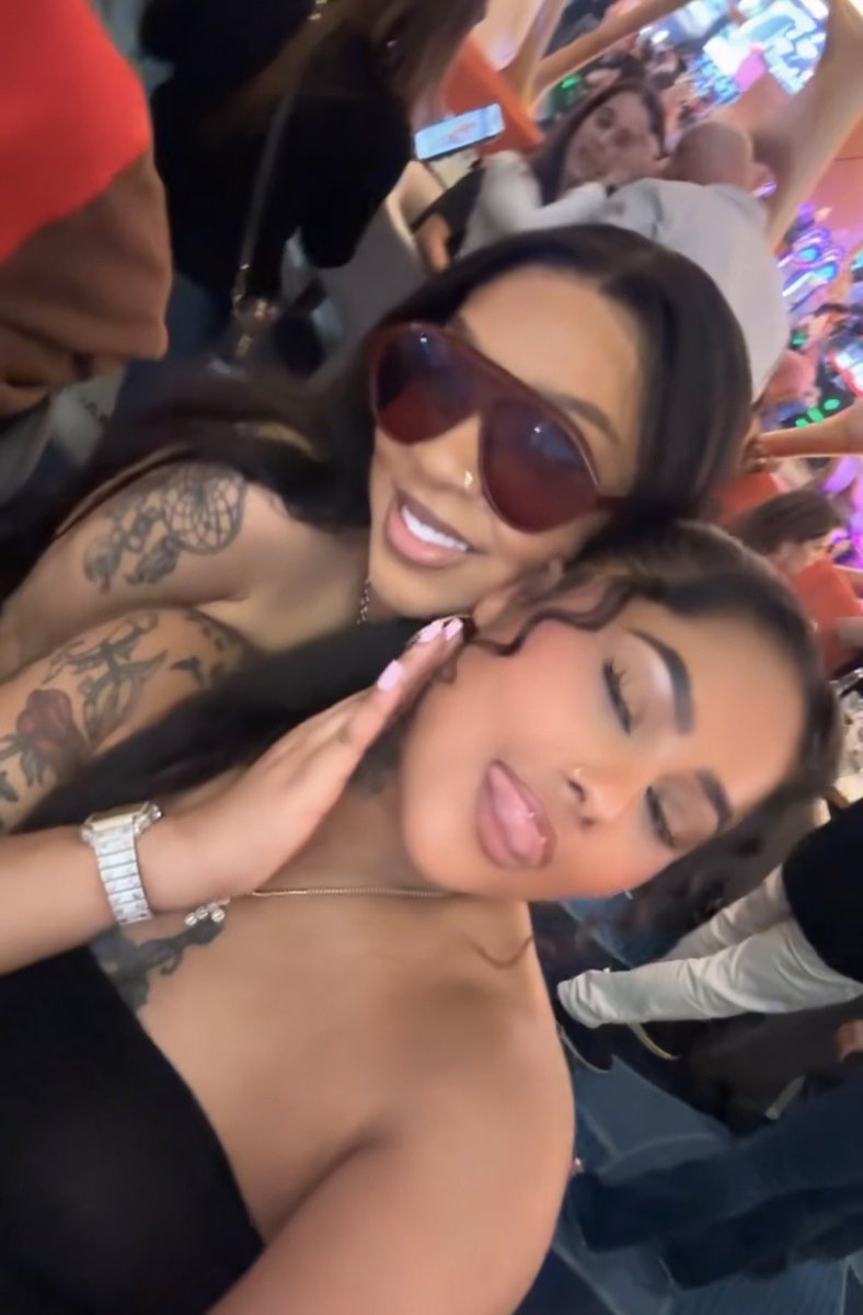 Ms.Parker tweet media